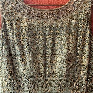 Beautiful olive green and gold Indian gown. Size medium.